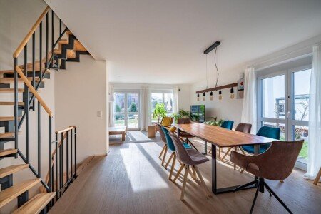 Wohnung 4 Schlafzimmer, mit Garten