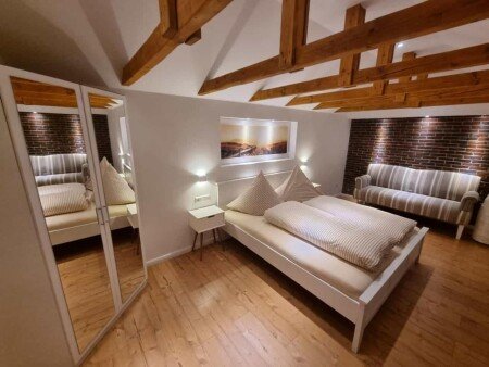 Wohnung 2 Schlafzimmer, mit Garten