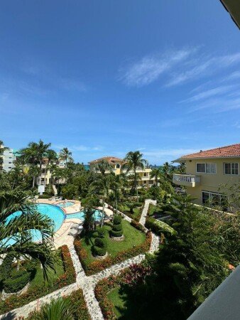 Hotel con piscina