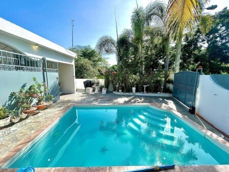 Villa 2 habitaciones, con piscina