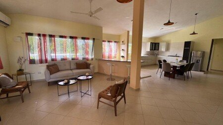 Apartamento 6 huéspedes, con jardín