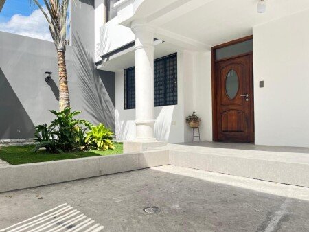 Apartamento 2 habitaciones, con jardín