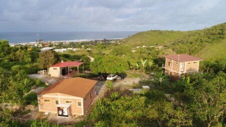 Casa 2 habitaciones, con jardín
