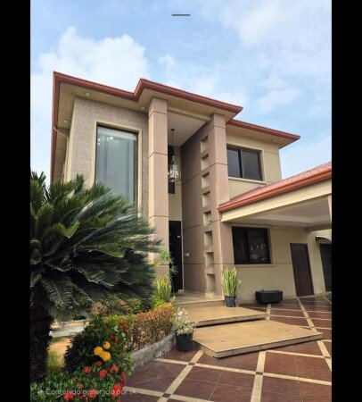 Villa 4 habitaciones, con piscina