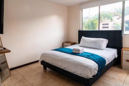 Casa 10 huéspedes, con piscina