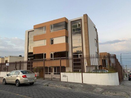 Apartamento 7 huéspedes, con jardín