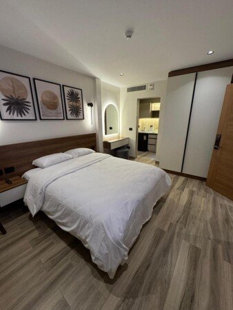 House 98 - Boutique Hotel Stay in Zayed