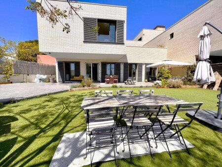 Villa 5 habitaciones, con piscina