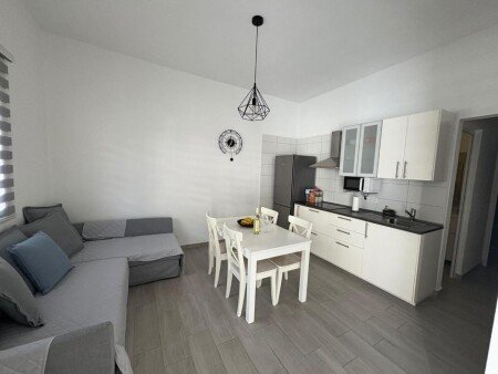 Casa 2 habitaciones, con aire acondicionado