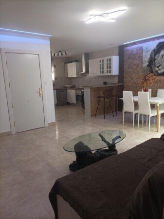 Casa 3 habitaciones, con aire acondicionado