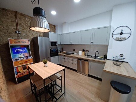 Apartamento 3 habitaciones, con aire acondicionado