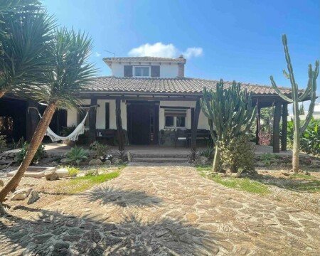 Casa 5 habitaciones, con jardín