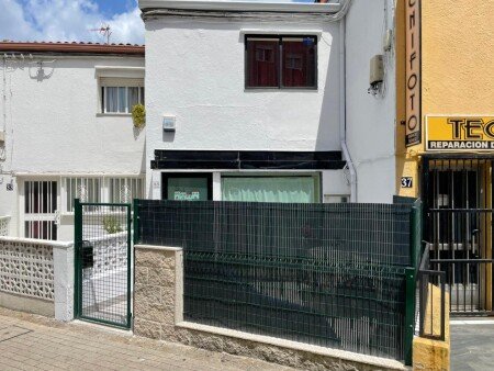 Casa 3 habitaciones, con jardín