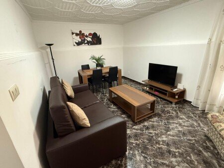 Casa 3 habitaciones, con aire acondicionado