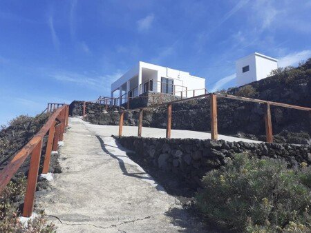 Casa 2 habitaciones, con jardín