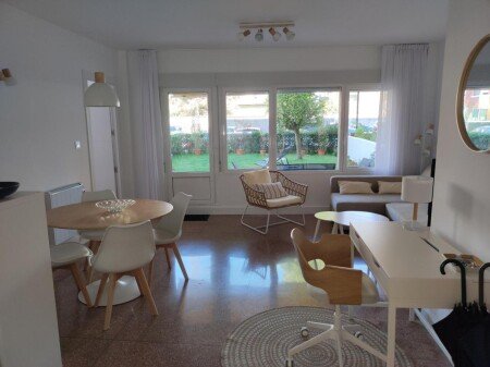 Apartamento 2 habitaciones, con jardín