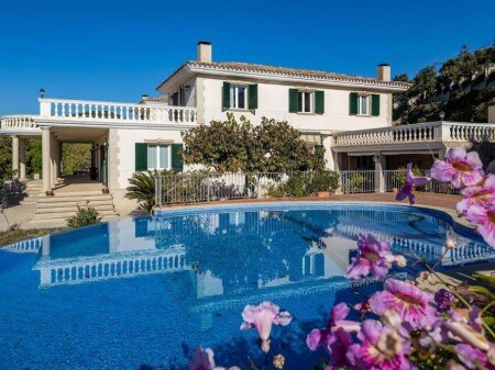 Villa 7 habitaciones, con piscina