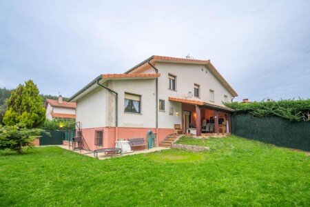 Casa 8 huéspedes, con jacuzzi