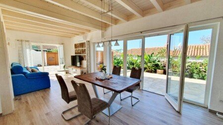 Casa 2 habitaciones, con jardín