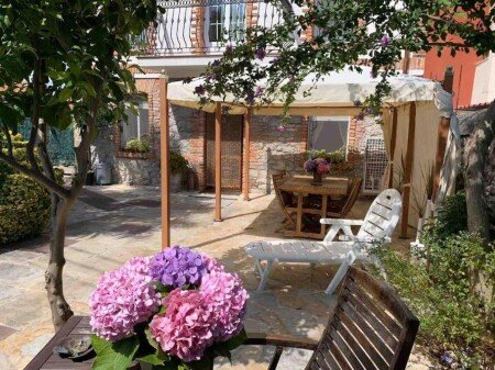 Wohnung 2 Schlafzimmer, mit Garten