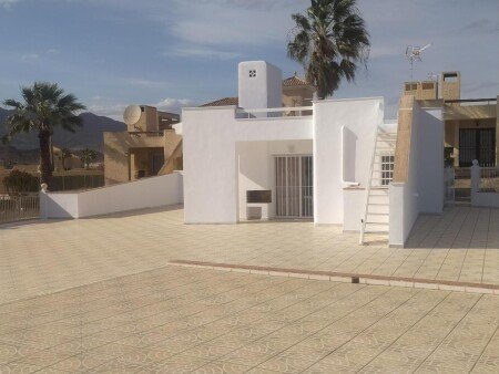 Apartamento 2 habitaciones, con jardín