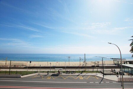 Apartamento 3 habitaciones, con jardín