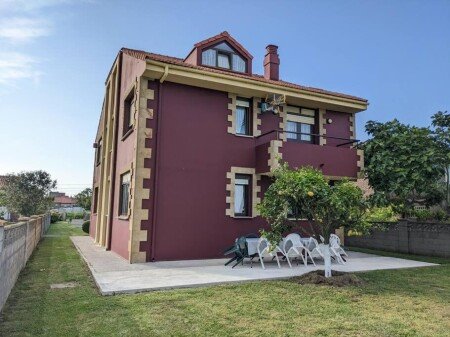 Casa 5 habitaciones, con jardín