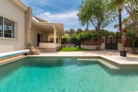 Villa 4 Schlafzimmer, mit Pool