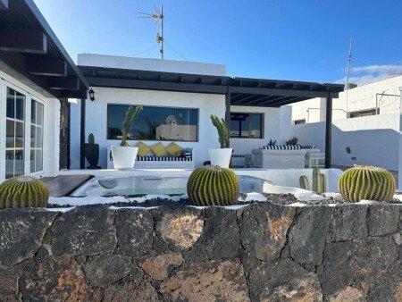 House 2 bedrooms, with jacuzzi