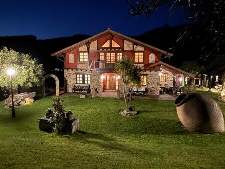 Villa 5 habitaciones, con piscina