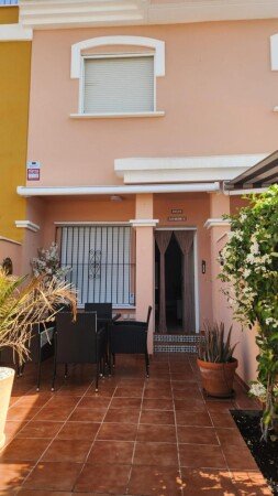 Casa 2 habitaciones, con piscina