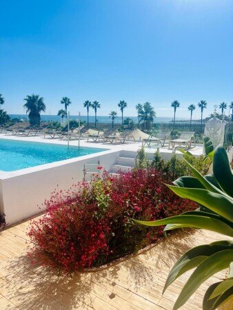 Apartamento 24 huéspedes, con piscina