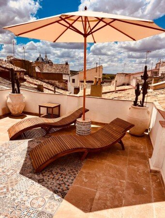 Villa 3 habitaciones, con jardín