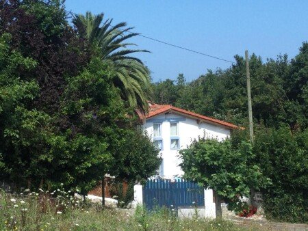 Casa 1 habitación, con jardín