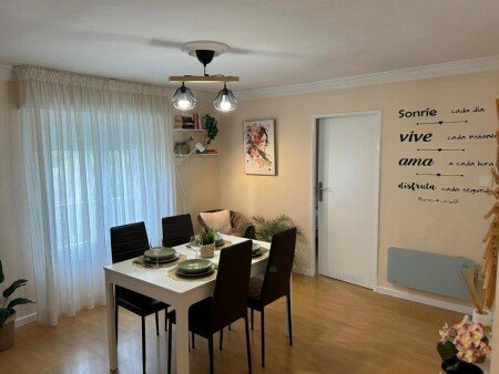 Apartamento 2 habitaciones, con jardín