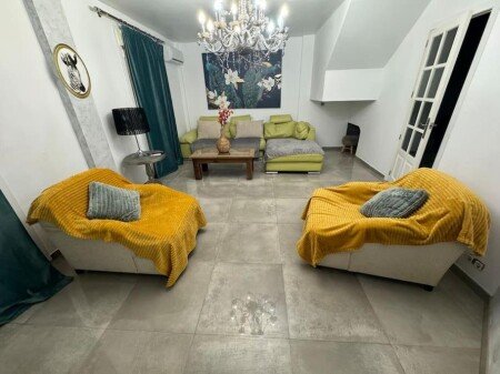 Casa 3 habitaciones, con aire acondicionado