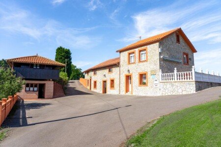 Casa 12 huéspedes, con jacuzzi