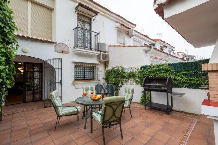 Casa 2 habitaciones, con piscina