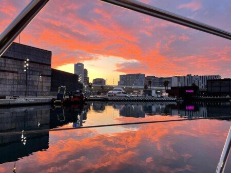 Bateau 2 chambres, avec piscine