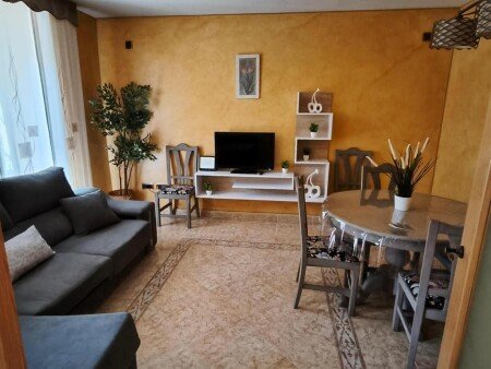 Casa 2 habitaciones, con jardín