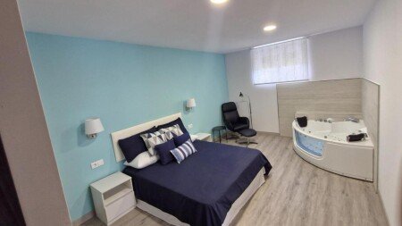 Apartamento 1 habitación, con jacuzzi