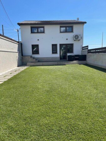 Casa 4 habitaciones, con jardín