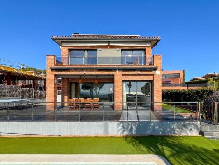 Villa 4 habitaciones, con piscina