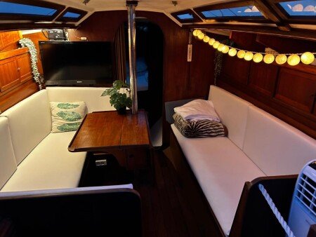 Bateau 1 chambre, avec parking