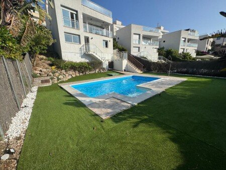 Villa 4 habitaciones, con jacuzzi