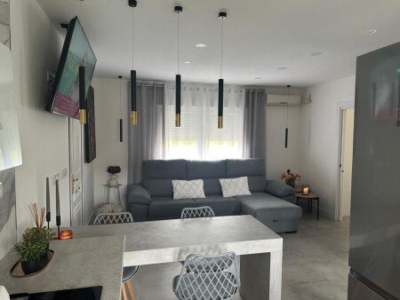 Casa 2 habitaciones, con aire acondicionado