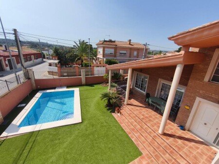 Casa 7 huéspedes, con piscina