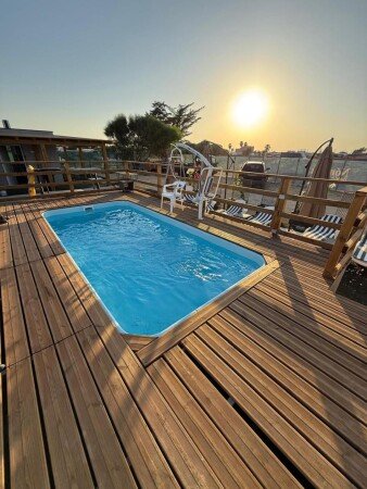 Hotel con piscina