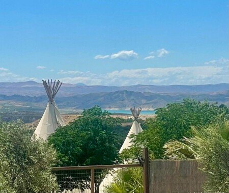 Hébergement insolite 3 voyageurs, avec piscine