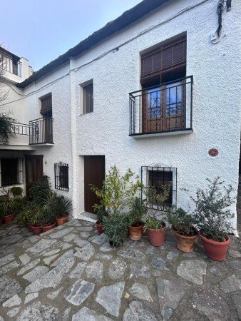 Casa 2 habitaciones, con aire acondicionado